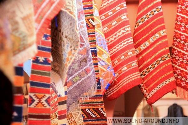 Each city is unique in Morocco. Everyone has their own color. For example, Marrakech - terracotta-red, and Essaouira - blue.