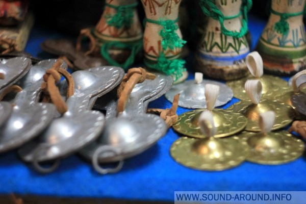 Here you will see the snake charmers, tattoo artist, fire-eaters ... Unfortunately we do not have photographed them )